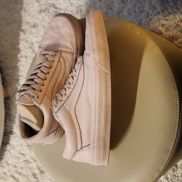 Vans Light Pink- Leather     Sz. W - 8.5.  M - 7 - Picture 4 of 6